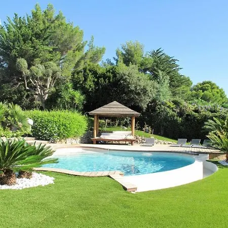 Hébergement de vacances Saint-michel-lobservatoire Sleeps 8 Pool Wifi Ramatuelle